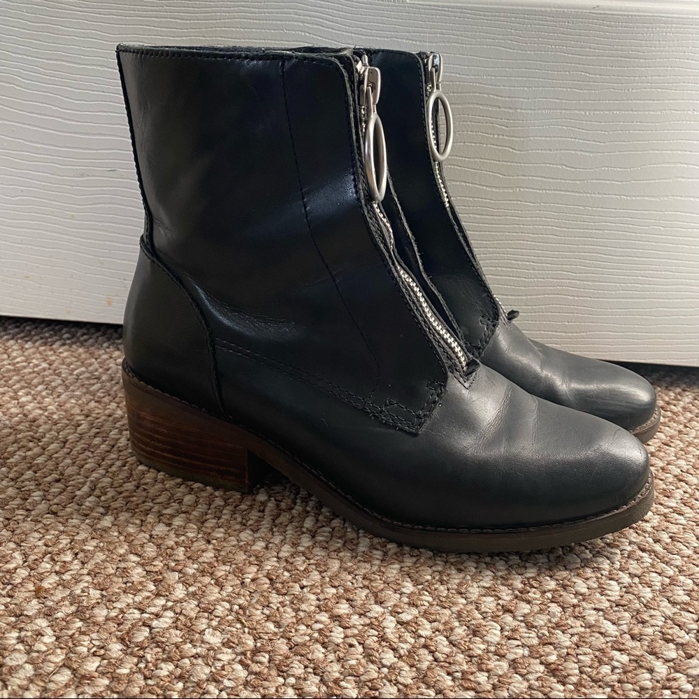 Lucky Brand Tibly Leather Black O Zip Boots